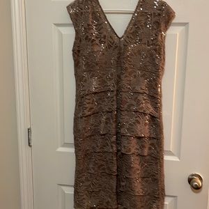 Fitted above the knee